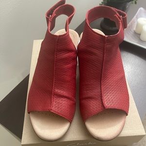 Clarks leather sandals, red, 9 medium